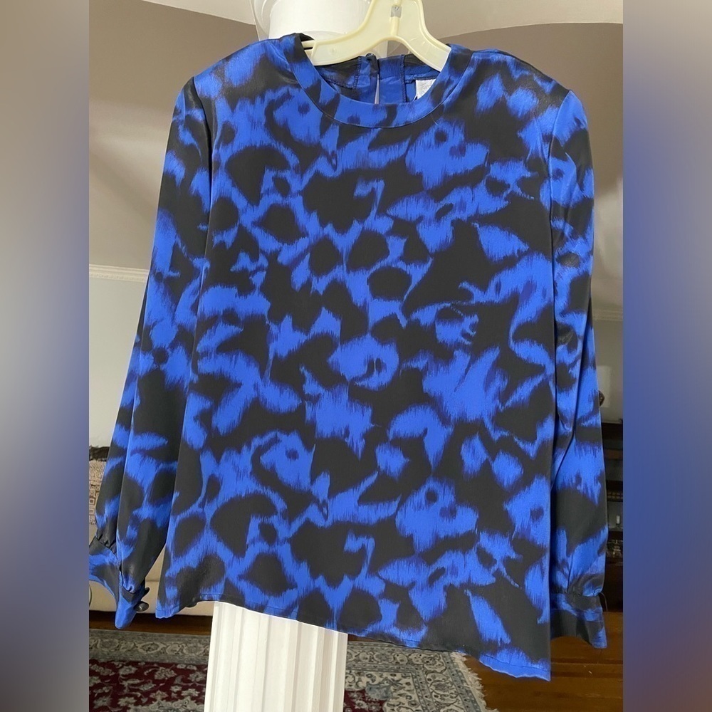 TanFjay women’s Royal blue and black long sleeve button cuffed blouse size 12